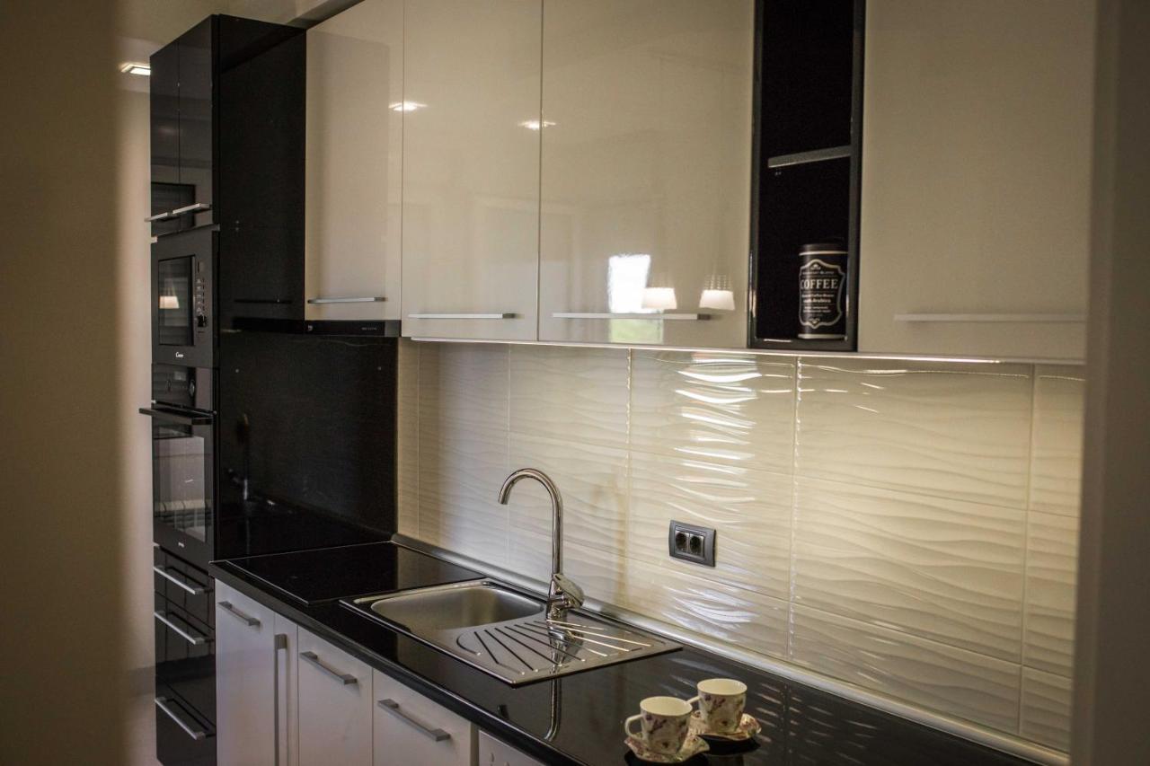 Apartman Simic - Stan Na Dan Bogatić Exteriér fotografie